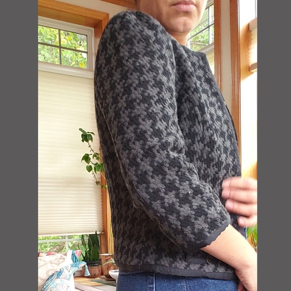 Black & Grey Houndstooth Jacket - Picture 4 of 5